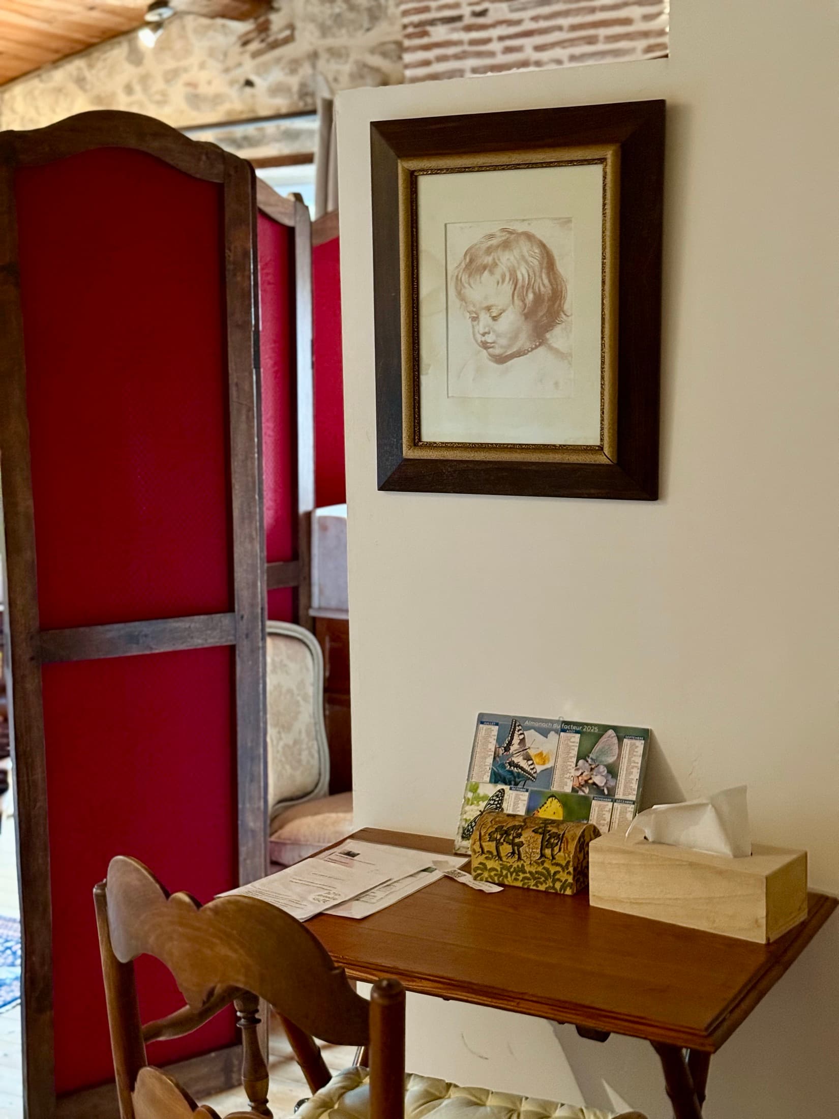 Mobilier ancien de la chambre Artolie